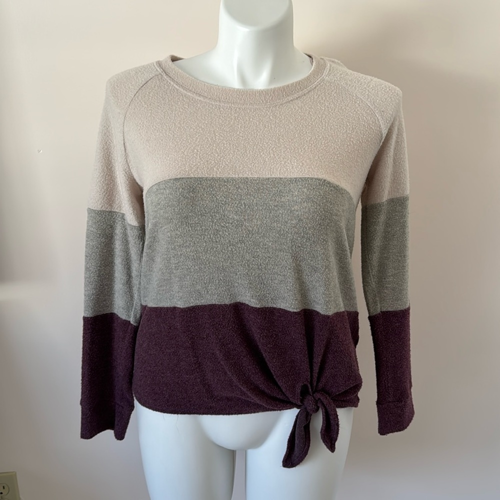 Tie front color block brushed knit top